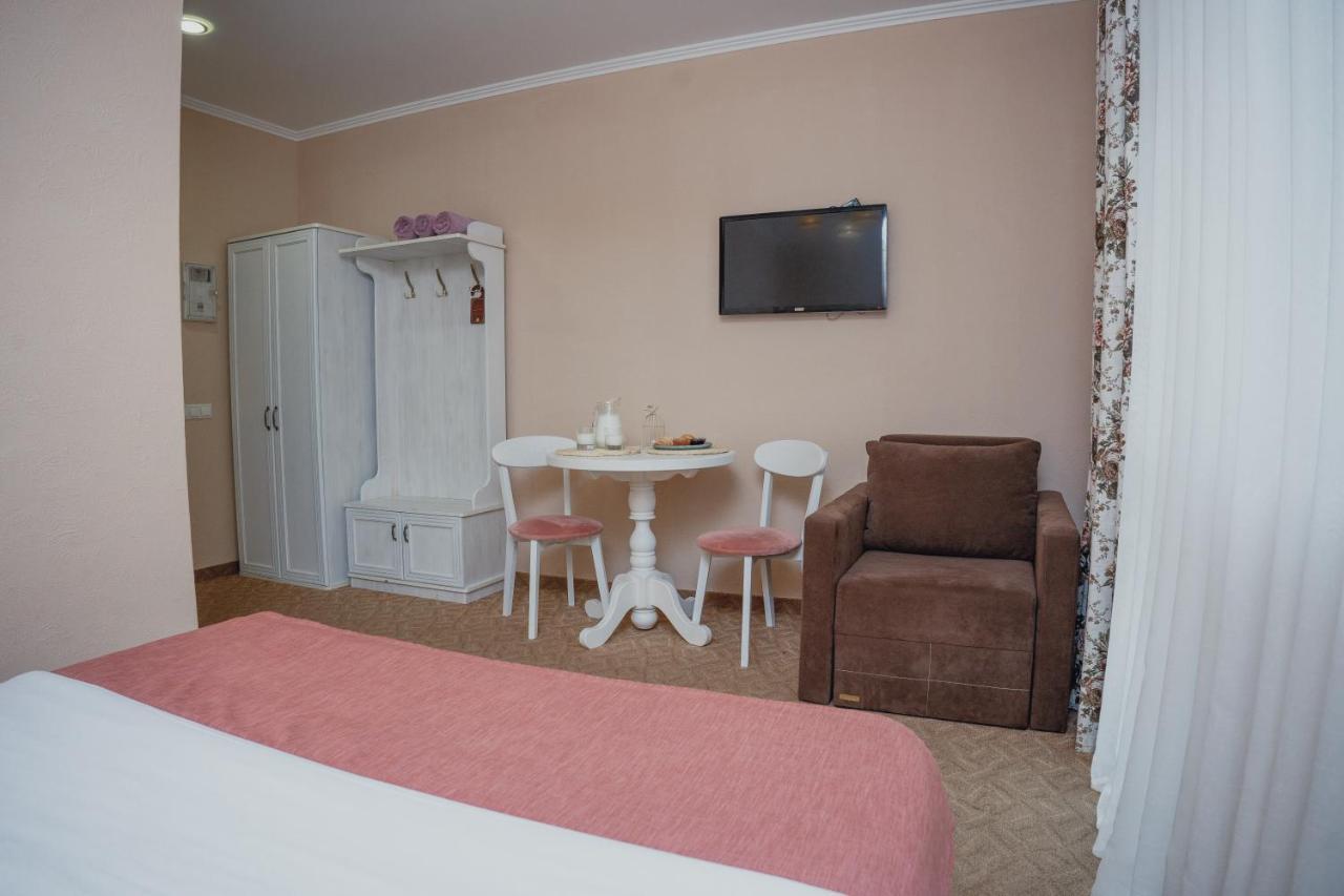 Hotel&Restaurant Premium Club Yaremche Dış mekan fotoğraf