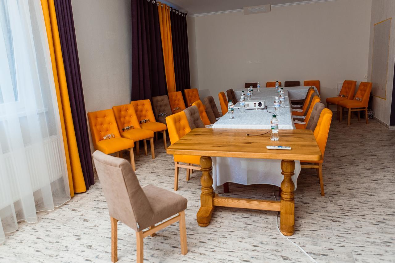 Hotel&Restaurant Premium Club Yaremche Dış mekan fotoğraf